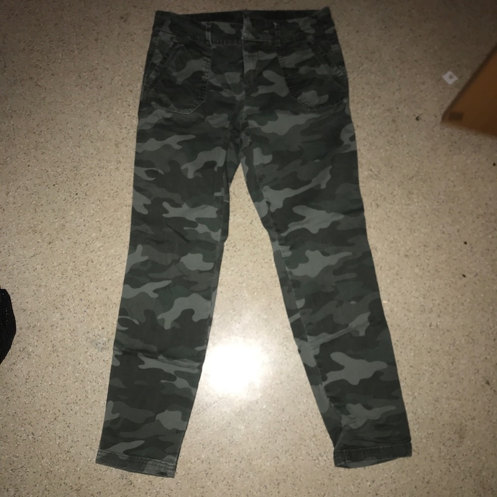 Camo pants